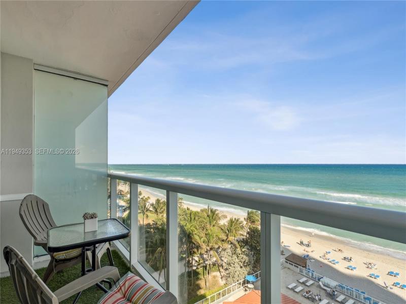 Condo for sale at Aventura Beach Club 612