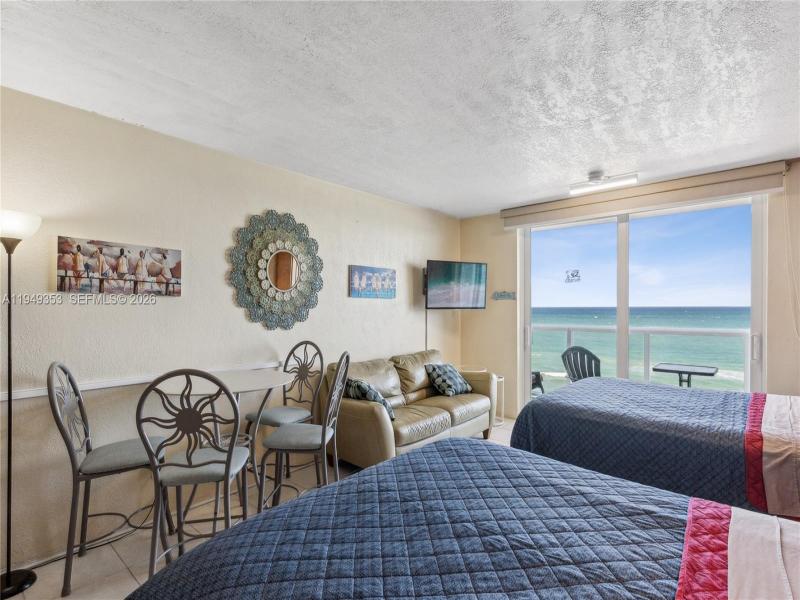 Condo for sale at Aventura Beach Club 612