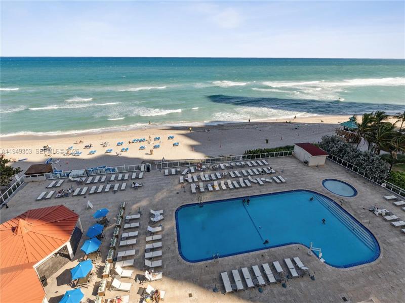 Condo for sale at Aventura Beach Club 612