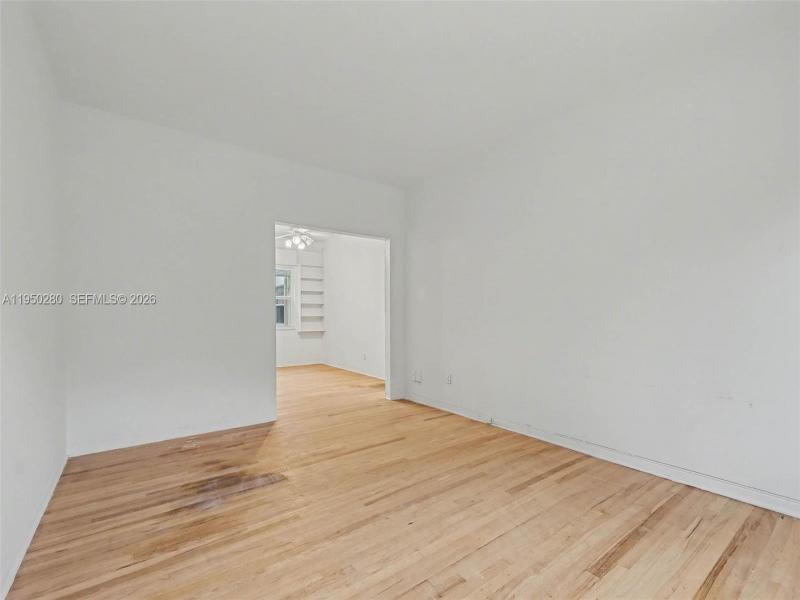 Property photo # 4