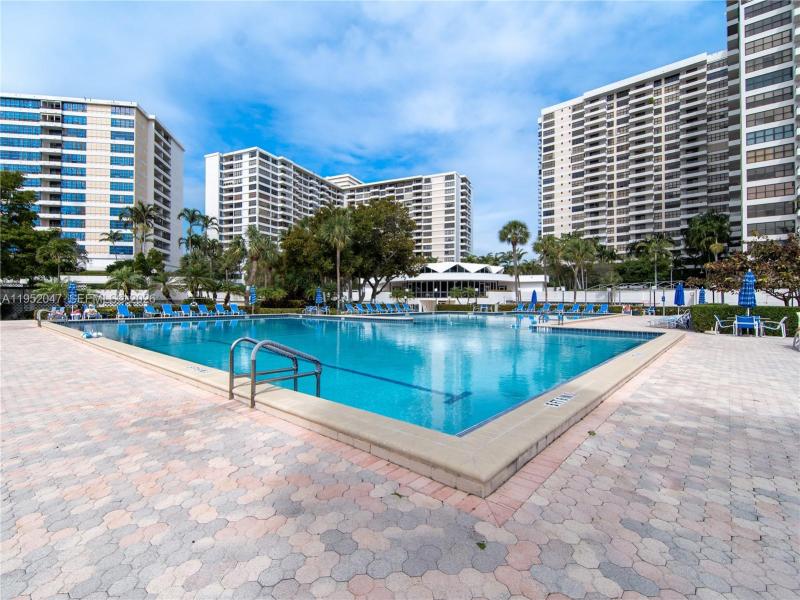 Condo for sale at Olympus Condo 2312