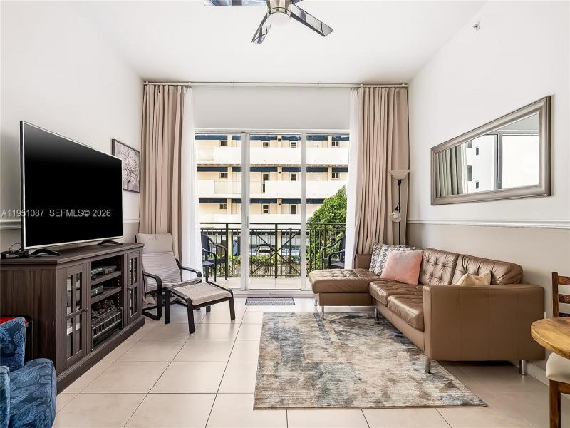 2080 Ocean Drive Apt #103