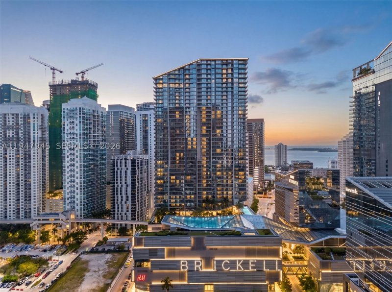 Brickell City Centre Reach Apt #2110