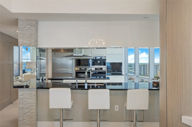 Comprar apartamento no Jade Ocean 2608