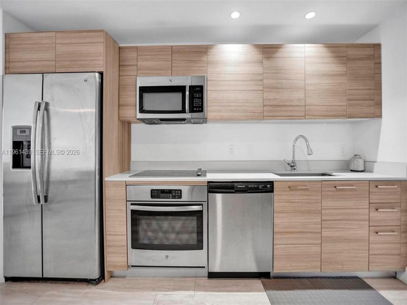 Property photo # 6