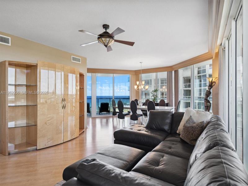 Apartment for rent at Renaissance on the Ocean 602