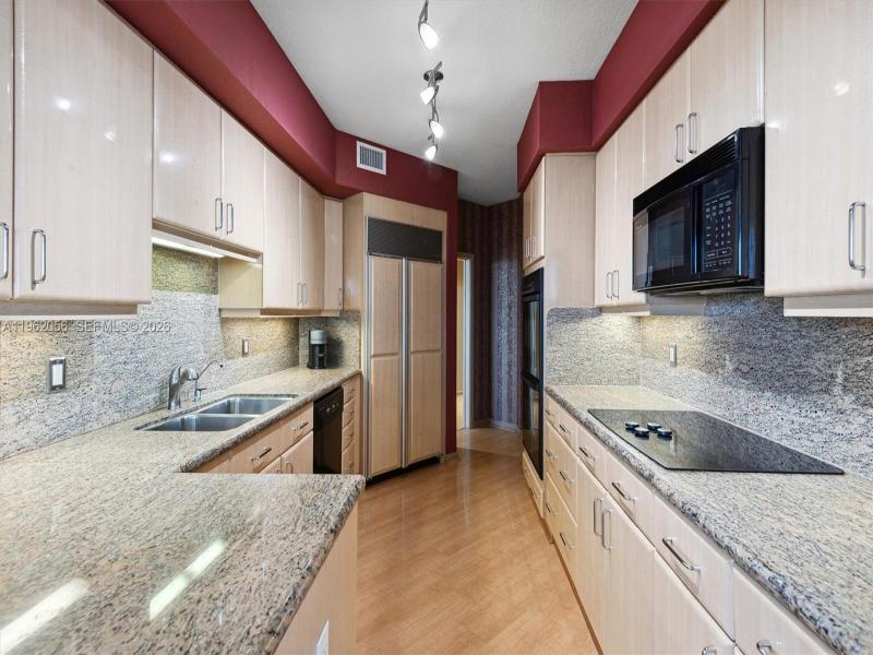 Apartment for rent at Renaissance on the Ocean 602