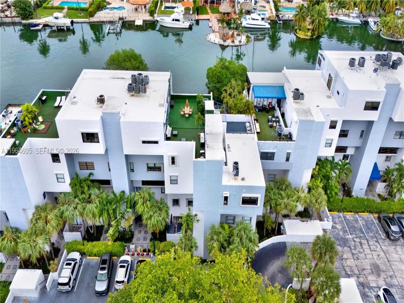 Comprar apartamento en Poinciana Island 1230