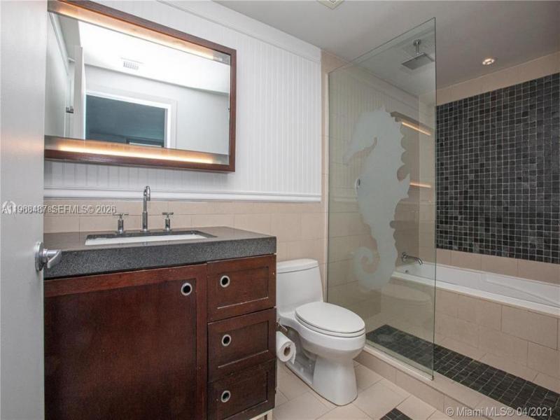 Comprar apartamento en Sole 2406