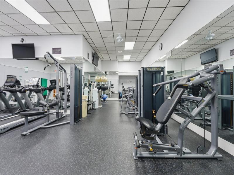 Condo for sale at Plaza South 2K