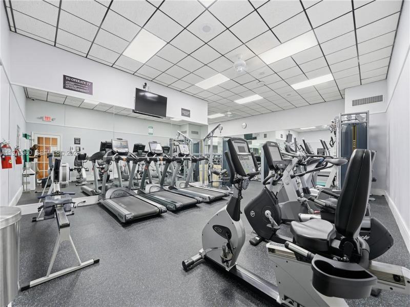 Condo for sale at Plaza South 2K