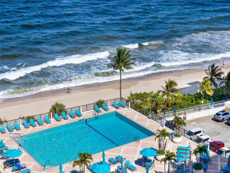 Condo for sale at Plaza South 2K