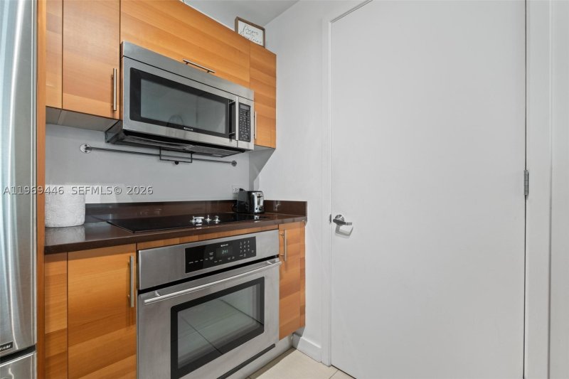 Condo for sale at Midtown Miami 4 L0304