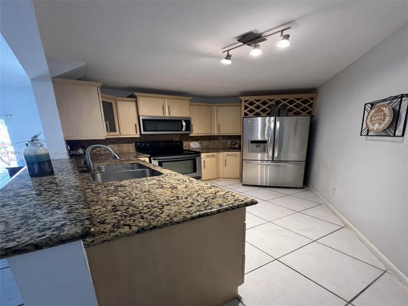 Property photo # 8