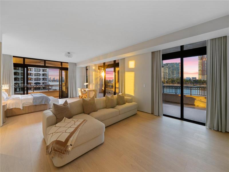 Condo for sale at Palazzo Del Sol 7043