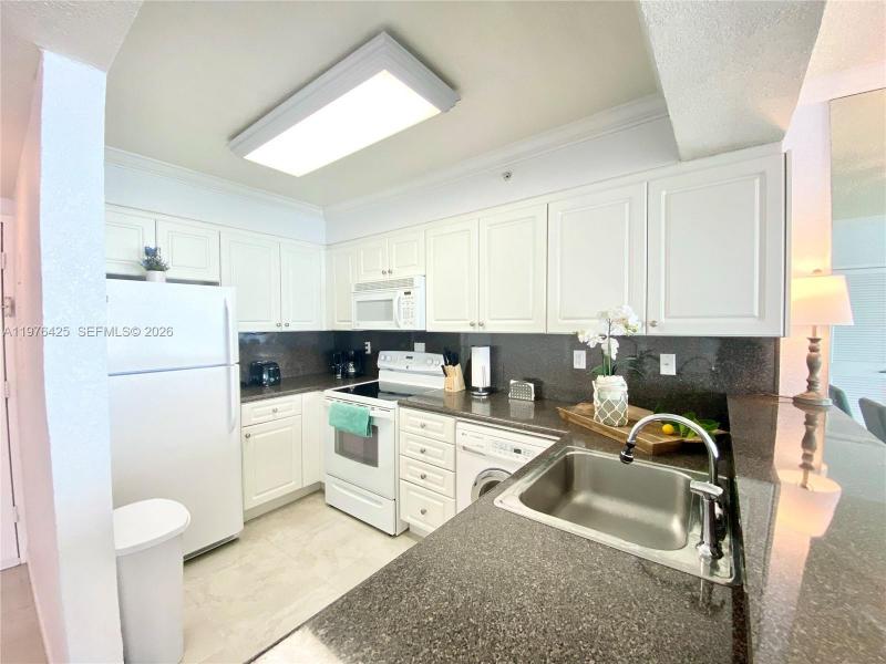 Apartment for rent at The Wave Condo 1104