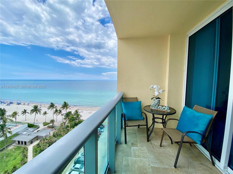 The Wave Condo Apt #1104