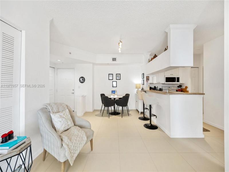 Comprar apartamento en Porto Bellagio 1810