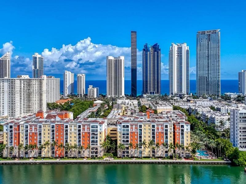 Comprar apartamento en Porto Bellagio 1810