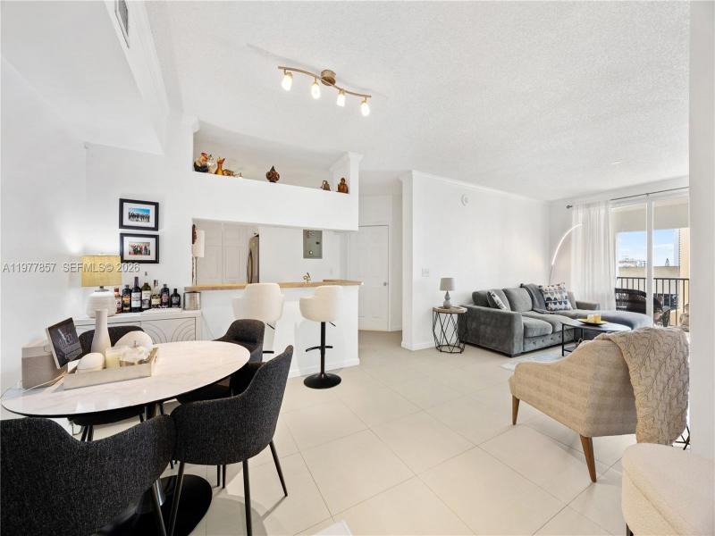Comprar apartamento en Porto Bellagio 1810
