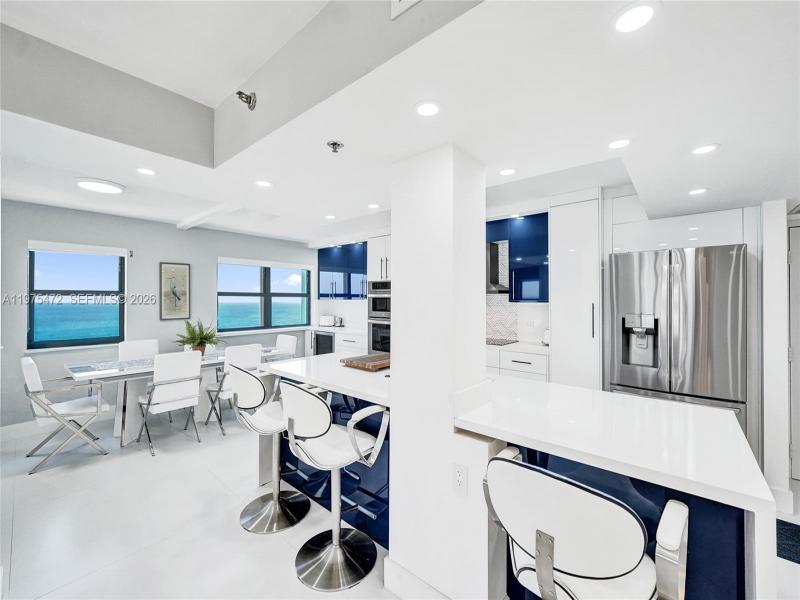 Condo for sale at The Summit 1001S