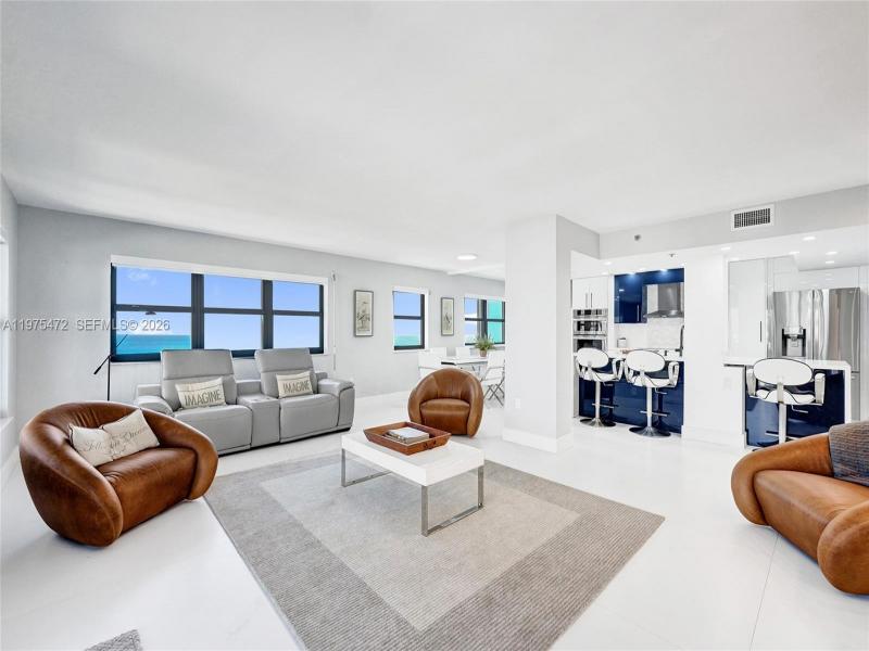 Condo for sale at The Summit 1001S
