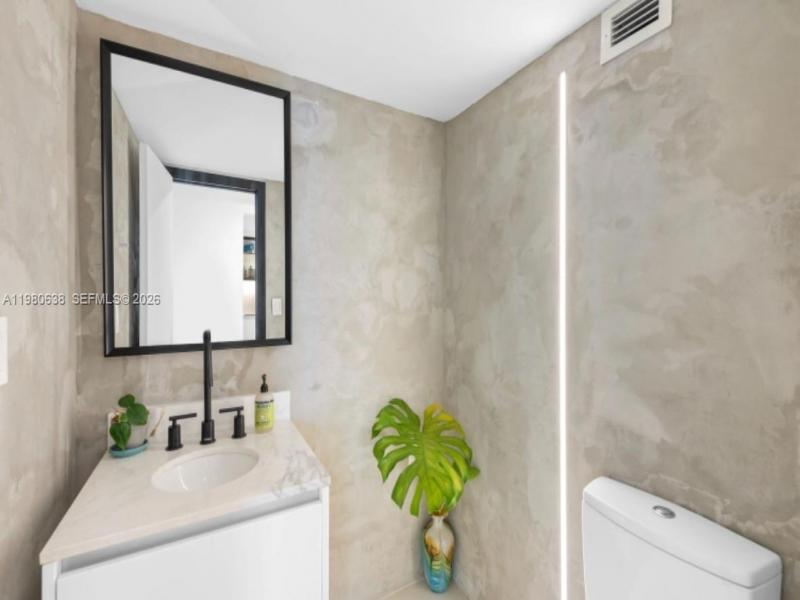 Comprar apartamento no Mirasol Ocean Towers 504