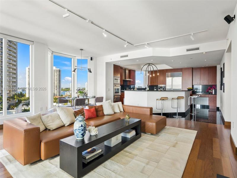 Property photo # 6