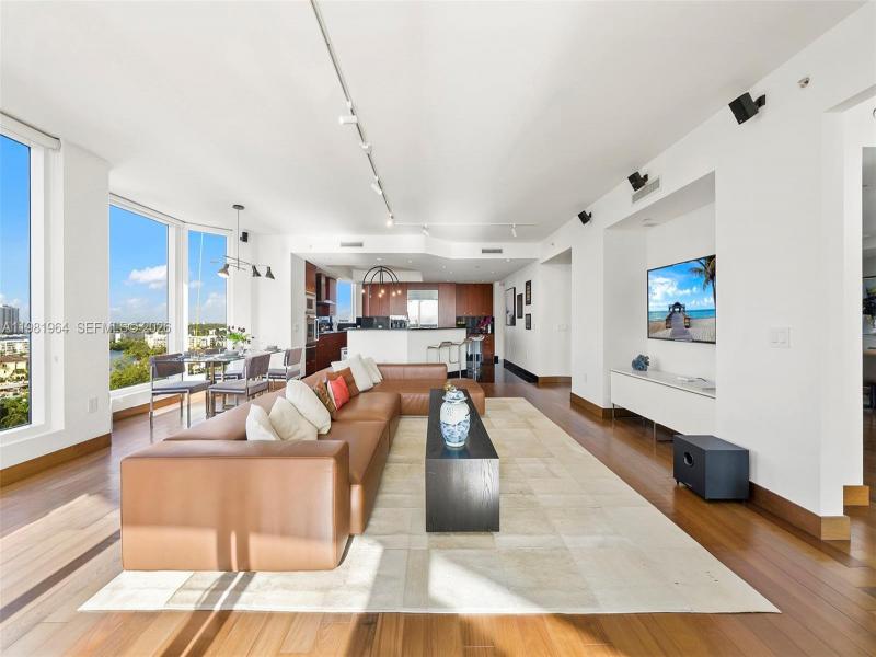 Property photo # 4