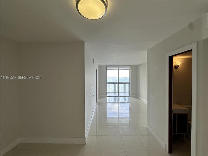 Condo for sale at Brickell Bay Club 1009