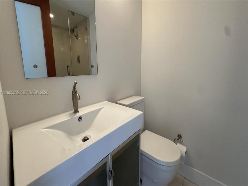 Condo for sale at Brickell Bay Club 1009