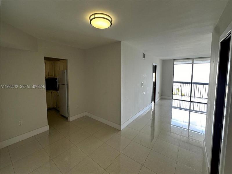 Condo for sale at Brickell Bay Club 1009