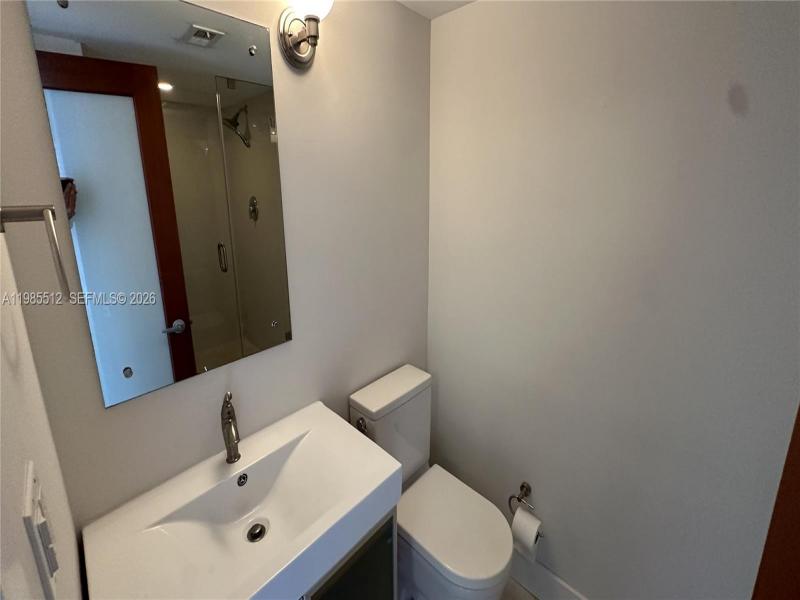 Condo for sale at Brickell Bay Club 1009
