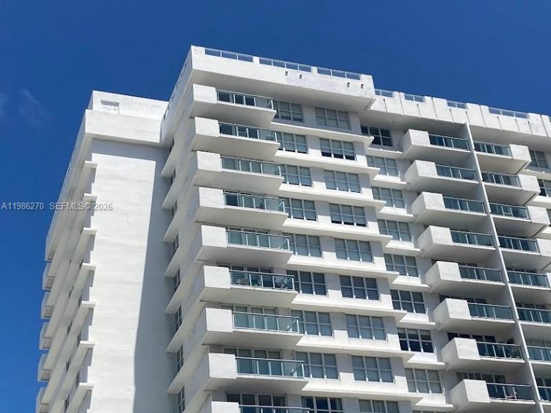Pavilion Apt #1524