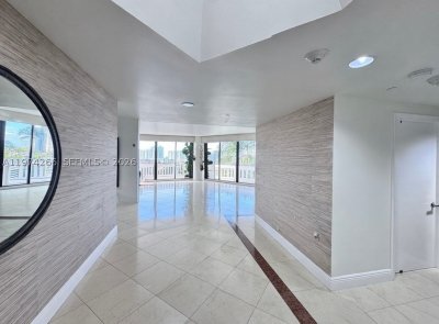 2000 Williams Island Apt #606