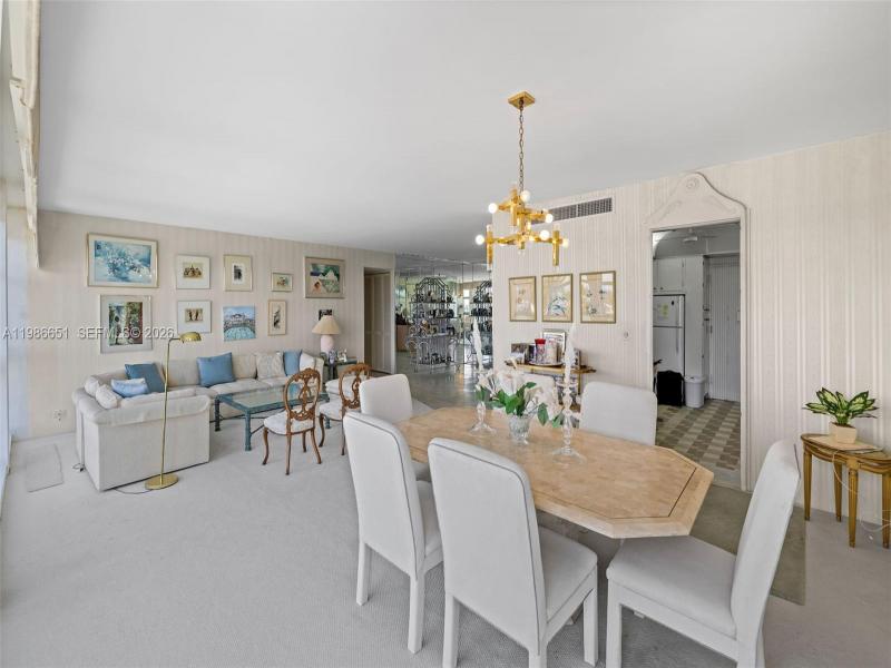 Comprar apartamento en Crystal House 5M