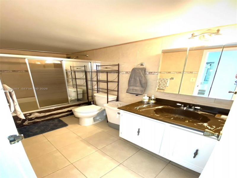 Condo for sale at Oceanview Park 222