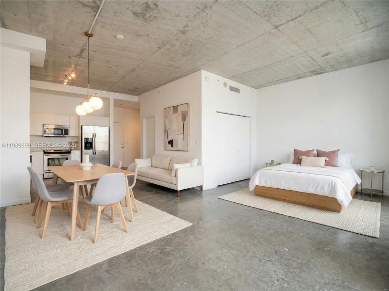 Property photo # 4
