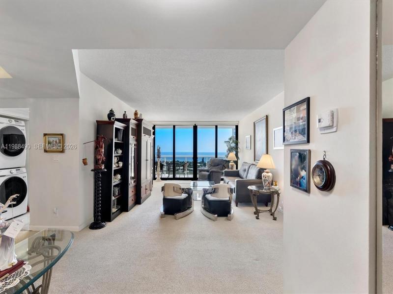 Condo for sale at Hamptons West 1712