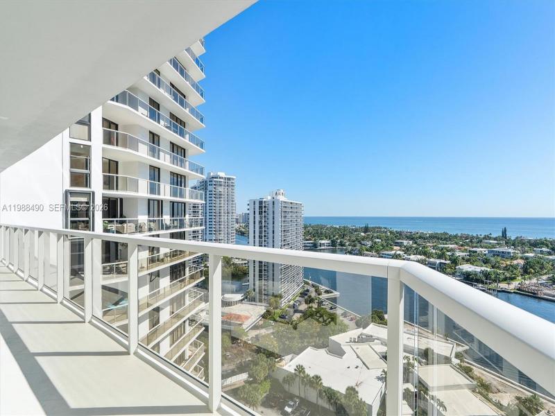 Condo for sale at Hamptons West 1712