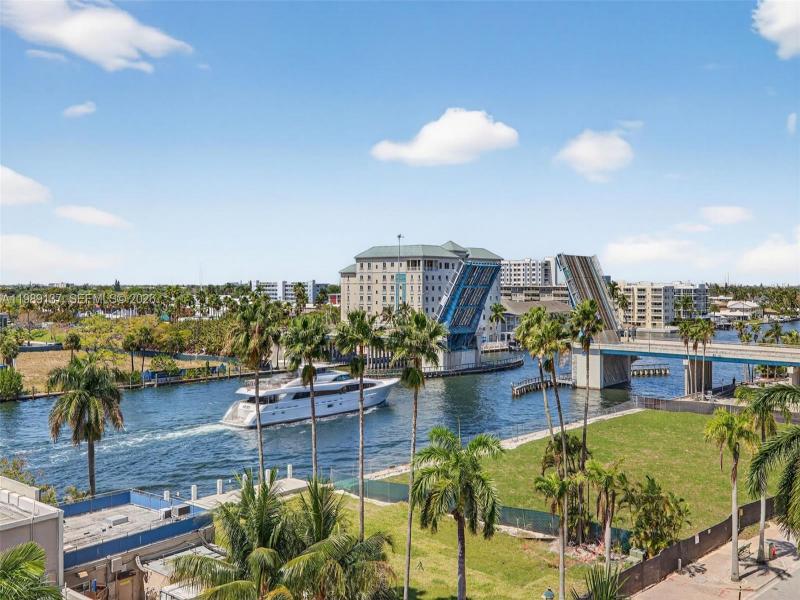 Condo for sale at The Tides at Bridgeside Square 614