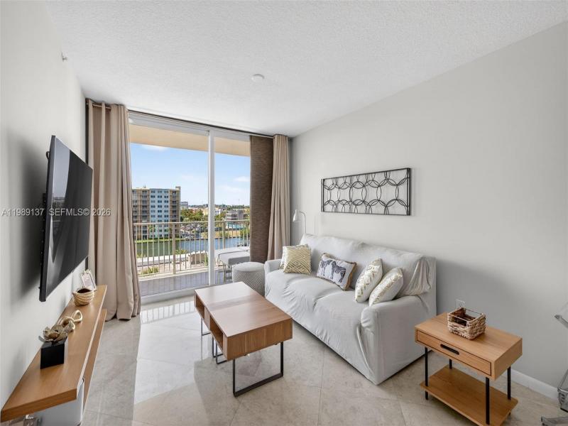 Condo for sale at The Tides at Bridgeside Square 614