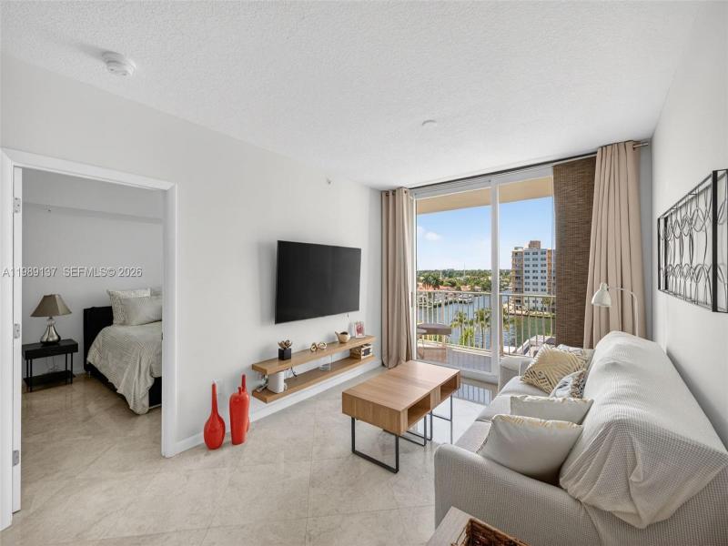 Condo for sale at The Tides at Bridgeside Square 614
