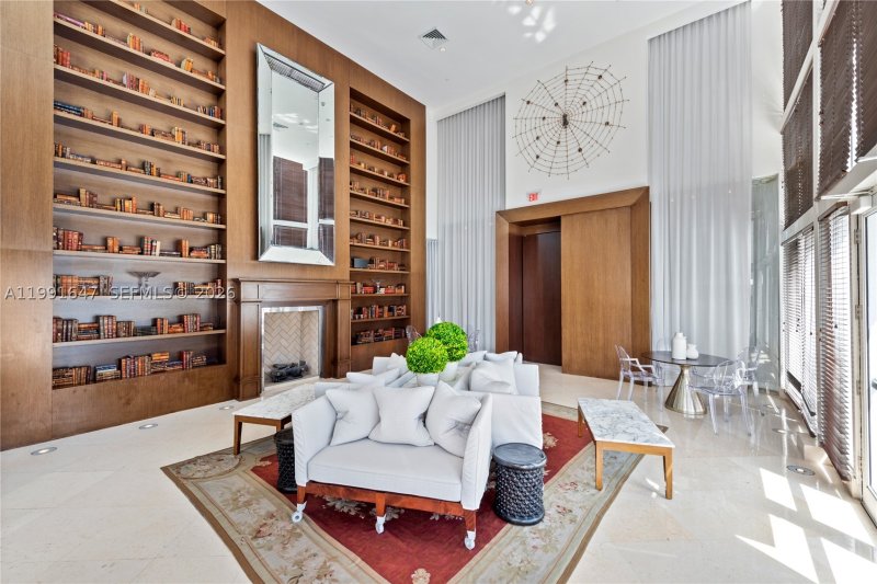 Apartment for rent at Icon South Beach 906