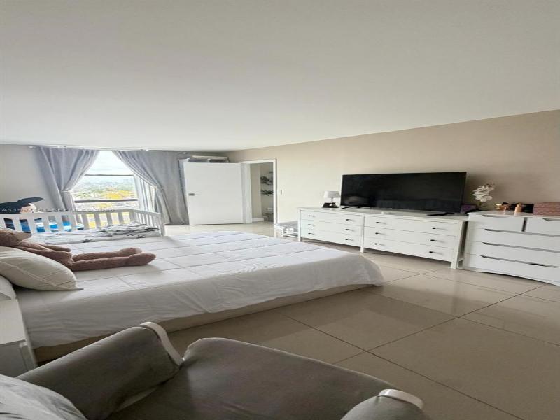 Condo for sale at Sailboat Cay 805