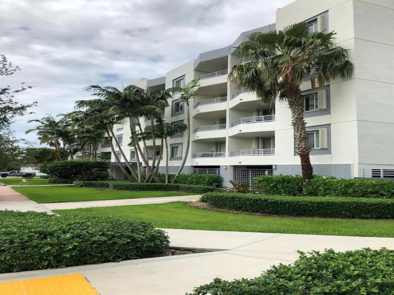 Condo for sale at Sails 412