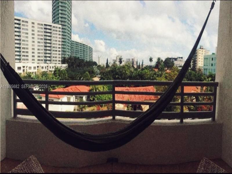 Condo for sale at Sails 412