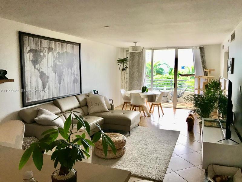 Condo for sale at Sails 412
