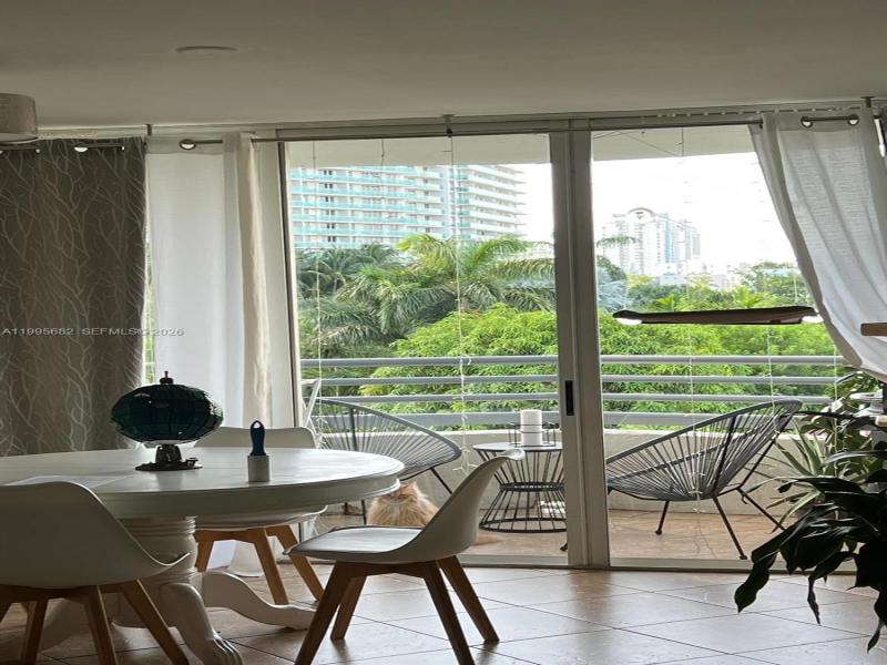 Condo for sale at Sails 412
