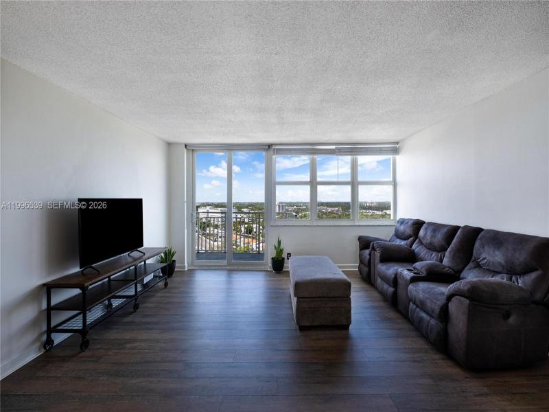Comprar apartamento en Bayview Towers A1607